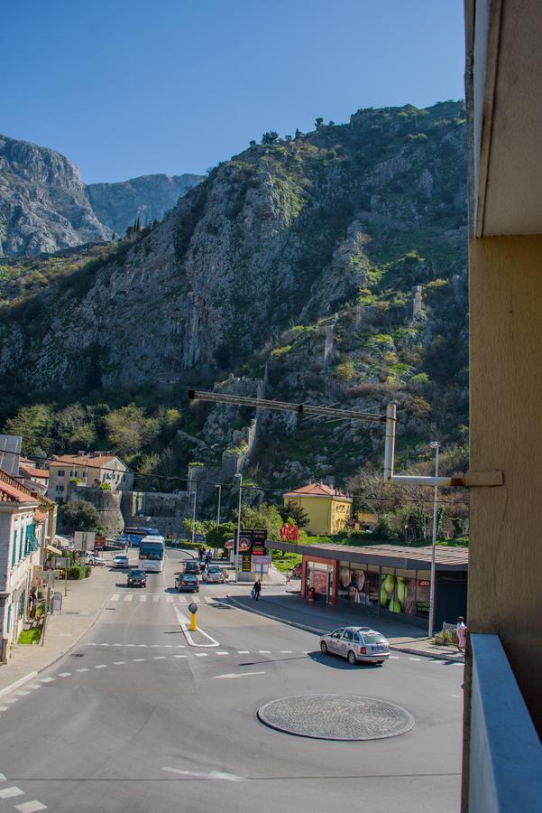 Apartman Dijana Kotor Zewnętrze zdjęcie