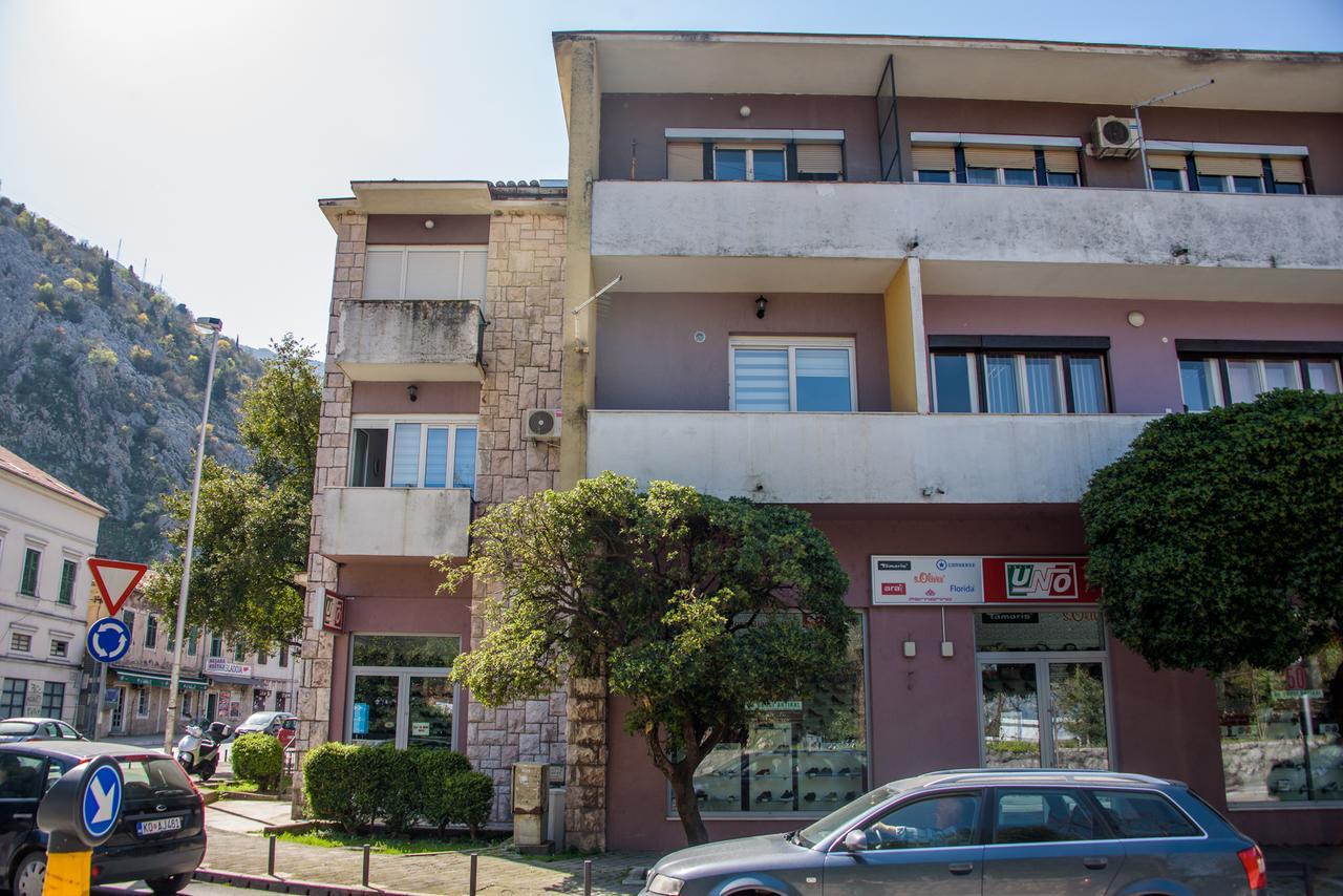 Apartman Dijana Kotor Zewnętrze zdjęcie